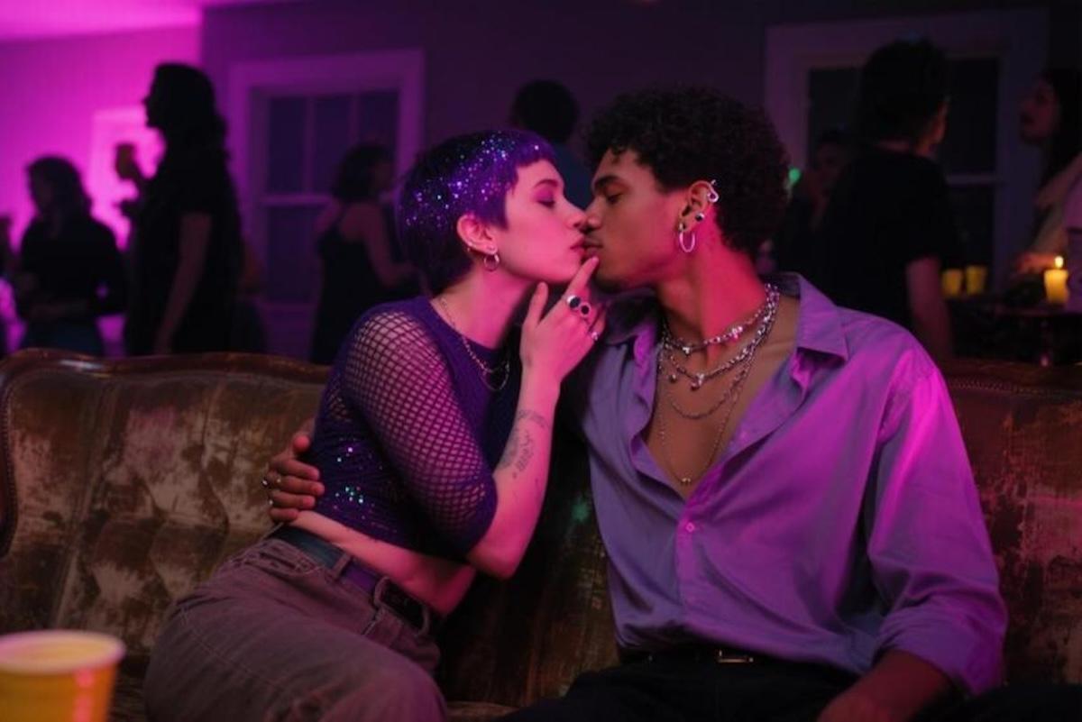 More information about "How to Host an Awesome Orgy: 10 Tips"